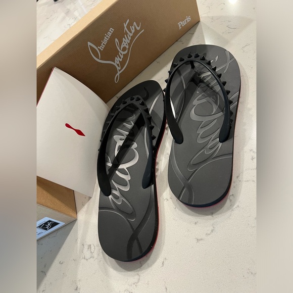 Men’s Christian Louboutin Loubi Tonal Spiked Red Sole Flip Flops Size 42 - Picture 3 of 4